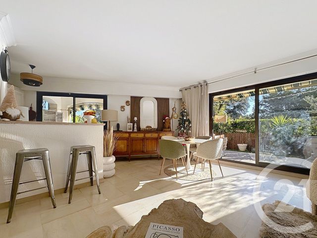 Appartement T2 à vendre - 2 pièces - 52,36 m2 - Mandelieu La Napoule - 06 - PROVENCE-ALPES-COTE-D-AZUR