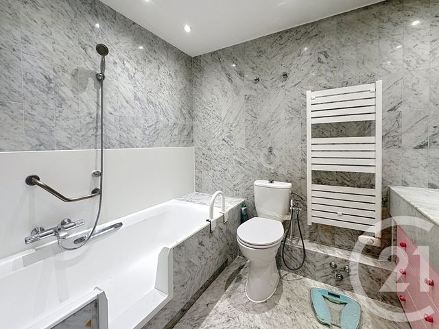 Appartement F4 &agrave; vendre - 4 pi&egrave;ces - 97,34 m2 - Mandelieu La Napoule - 06 - PROVENCE-ALPES-COTE-D-AZUR