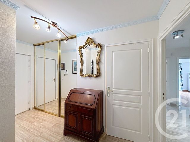 Appartement F4 &agrave; vendre - 4 pi&egrave;ces - 97,34 m2 - Mandelieu La Napoule - 06 - PROVENCE-ALPES-COTE-D-AZUR