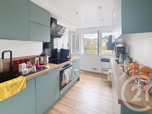 Appartement F4 &agrave; vendre - 4 pi&egrave;ces - 72 m2 - Le Cannet - 06 - PROVENCE-ALPES-COTE-D-AZUR