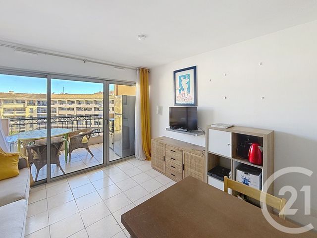 Appartement F1 &agrave; vendre - 1 pi&egrave;ce - 25,61 m2 - Cannes La Bocca - 06 - PROVENCE-ALPES-COTE-D-AZUR