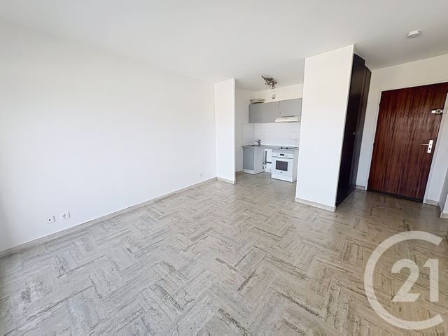 Appartement F2 &agrave; vendre - 2 pi&egrave;ces - 33 m2 - Mandelieu La Napoule - 06 - PROVENCE-ALPES-COTE-D-AZUR