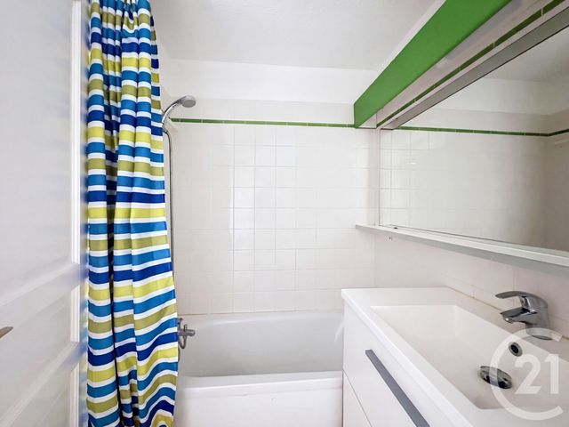 Appartement F2 &agrave; vendre - 2 pi&egrave;ces - 26 m2 - Theoule Sur Mer - 06 - PROVENCE-ALPES-COTE-D-AZUR