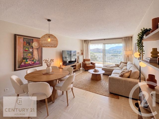 Appartement F4 &agrave; vendre - 4 pi&egrave;ces - 99,63 m2 - Mandelieu La Napoule - 06 - PROVENCE-ALPES-COTE-D-AZUR