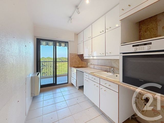 Appartement F3 &agrave; vendre - 3 pi&egrave;ces - 75 m2 - Mandelieu La Napoule - 06 - PROVENCE-ALPES-COTE-D-AZUR