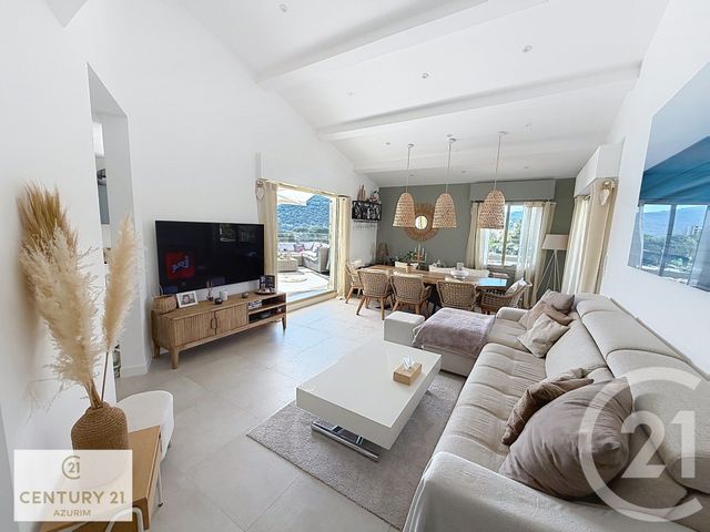 Appartement F4 &agrave; vendre - 4 pi&egrave;ces - 95,52 m2 - Mandelieu La Napoule - 06 - PROVENCE-ALPES-COTE-D-AZUR