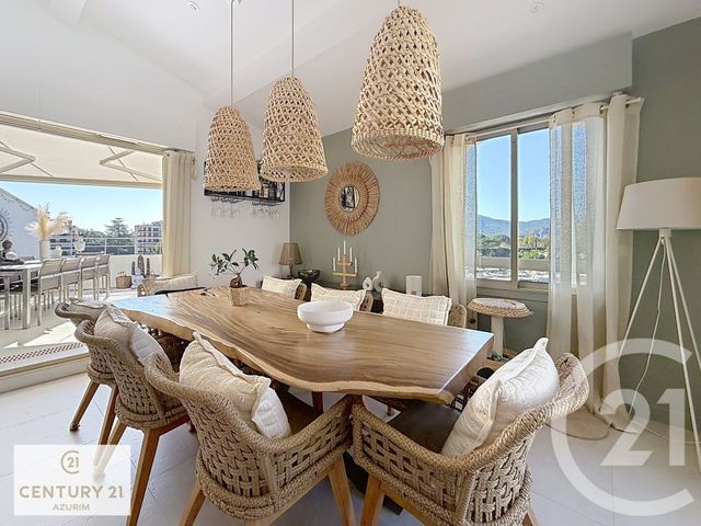 Appartement F4 &agrave; vendre - 4 pi&egrave;ces - 95,52 m2 - Mandelieu La Napoule - 06 - PROVENCE-ALPES-COTE-D-AZUR