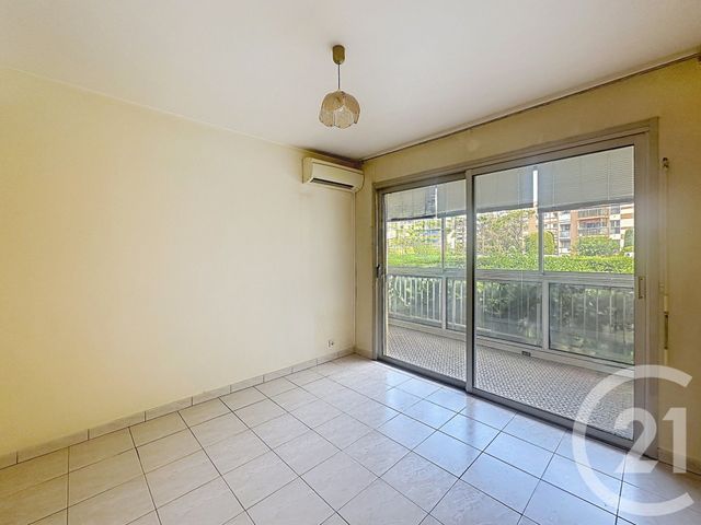 Appartement F2 &agrave; vendre - 2 pi&egrave;ces - 45,13 m2 - Mandelieu La Napoule - 06 - PROVENCE-ALPES-COTE-D-AZUR