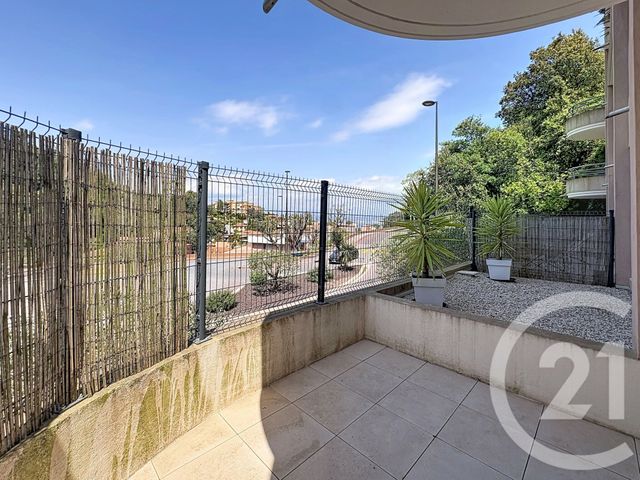 Appartement F3 &agrave; vendre - 3 pi&egrave;ces - 58 m2 - Theoule Sur Mer - 06 - PROVENCE-ALPES-COTE-D-AZUR