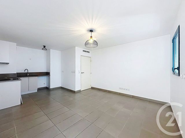Appartement F2 &agrave; vendre - 2 pi&egrave;ces - 40,01 m2 - Cannes La Bocca - 06 - PROVENCE-ALPES-COTE-D-AZUR