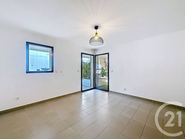 Appartement F2 &agrave; vendre - 2 pi&egrave;ces - 40,01 m2 - Cannes La Bocca - 06 - PROVENCE-ALPES-COTE-D-AZUR