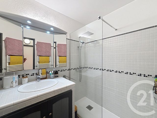 Appartement F2 &agrave; vendre - 2 pi&egrave;ces - 56,55 m2 - Mandelieu La Napoule - 06 - PROVENCE-ALPES-COTE-D-AZUR