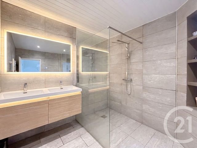 Maison &agrave; vendre - 5 pi&egrave;ces - 186,14 m2 - Mandelieu La Napoule - 06 - PROVENCE-ALPES-COTE-D-AZUR