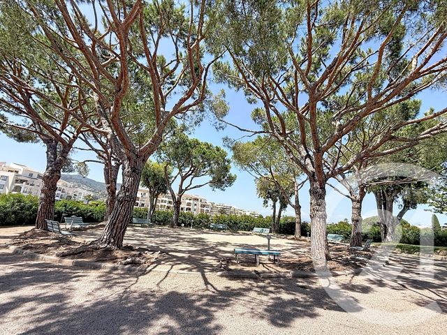 Appartement Studio &agrave; vendre - 1 pi&egrave;ce - 27,24 m2 - Mandelieu La Napoule - 06 - PROVENCE-ALPES-COTE-D-AZUR