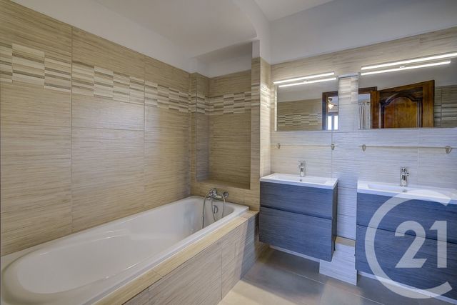 Maison &agrave; vendre - 6 pi&egrave;ces - 160,11 m2 - Mandelieu La Napoule - 06 - PROVENCE-ALPES-COTE-D-AZUR