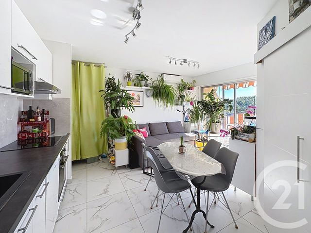 Appartement F2 &agrave; vendre - 2 pi&egrave;ces - 35 m2 - Mandelieu La Napoule - 06 - PROVENCE-ALPES-COTE-D-AZUR