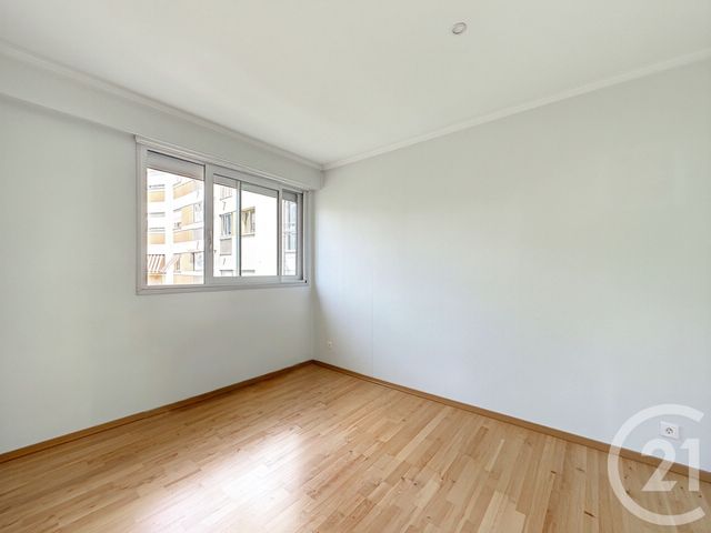 Appartement T3 &agrave; vendre - 4 pi&egrave;ces - 75,71 m2 - Mandelieu La Napoule - 06 - PROVENCE-ALPES-COTE-D-AZUR