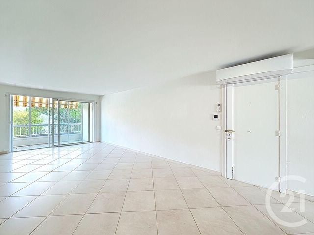 Appartement T3 &agrave; vendre - 4 pi&egrave;ces - 75,71 m2 - Mandelieu La Napoule - 06 - PROVENCE-ALPES-COTE-D-AZUR