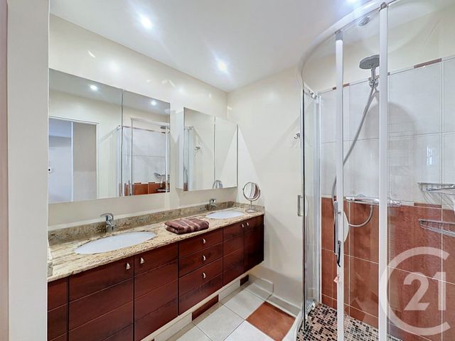Appartement T3 &agrave; vendre - 4 pi&egrave;ces - 75,71 m2 - Mandelieu La Napoule - 06 - PROVENCE-ALPES-COTE-D-AZUR