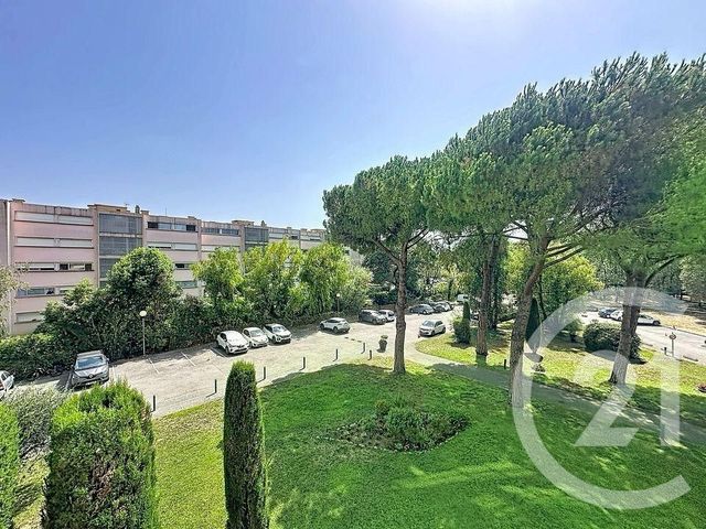 Appartement T3 &agrave; vendre - 4 pi&egrave;ces - 75,71 m2 - Mandelieu La Napoule - 06 - PROVENCE-ALPES-COTE-D-AZUR