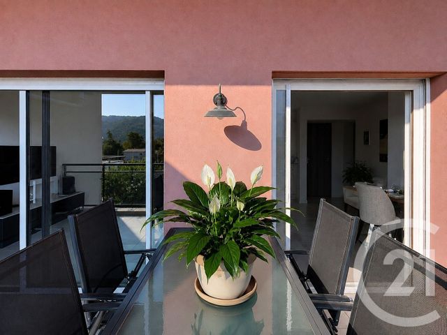 Appartement Duplex &agrave; vendre - 4 pi&egrave;ces - 118,13 m2 - La Roquette Sur Siagne - 06 - PROVENCE-ALPES-COTE-D-AZUR