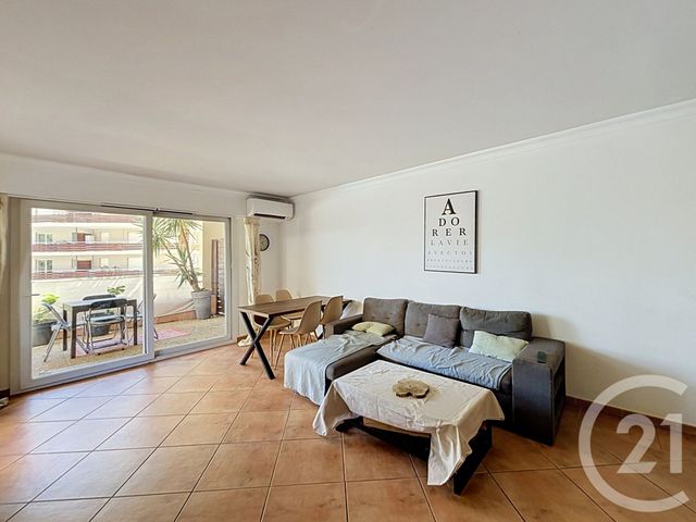 Appartement F3 &agrave; vendre - 3 pi&egrave;ces - 67,31 m2 - Mandelieu La Napoule - 06 - PROVENCE-ALPES-COTE-D-AZUR