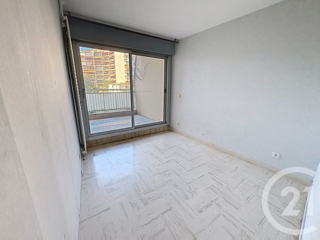 Appartement F2 &agrave; vendre - 2 pi&egrave;ces - 33 m2 - Mandelieu La Napoule - 06 - PROVENCE-ALPES-COTE-D-AZUR