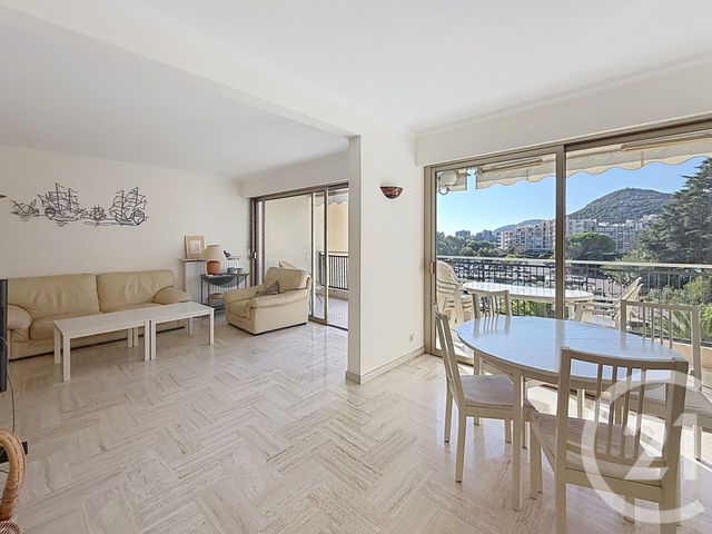 Appartement F5 &agrave; vendre - 5 pi&egrave;ces - 101,10 m2 - Mandelieu La Napoule - 06 - PROVENCE-ALPES-COTE-D-AZUR