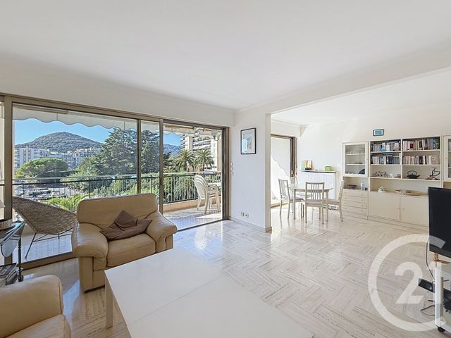 Appartement F5 &agrave; vendre - 5 pi&egrave;ces - 101,10 m2 - Mandelieu La Napoule - 06 - PROVENCE-ALPES-COTE-D-AZUR