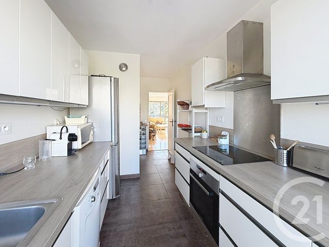 Appartement F5 &agrave; vendre - 5 pi&egrave;ces - 101,10 m2 - Mandelieu La Napoule - 06 - PROVENCE-ALPES-COTE-D-AZUR