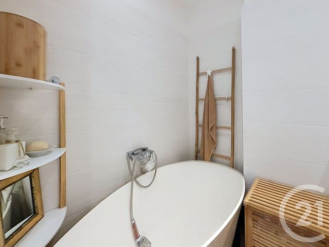 Appartement F3 &agrave; vendre - 3 pi&egrave;ces - 75,70 m2 - Mandelieu La Napoule - 06 - PROVENCE-ALPES-COTE-D-AZUR