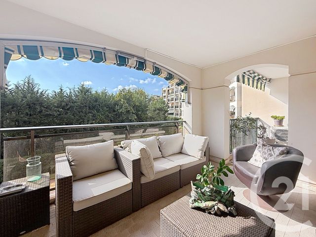 Appartement F3 &agrave; vendre - 3 pi&egrave;ces - 75,70 m2 - Mandelieu La Napoule - 06 - PROVENCE-ALPES-COTE-D-AZUR