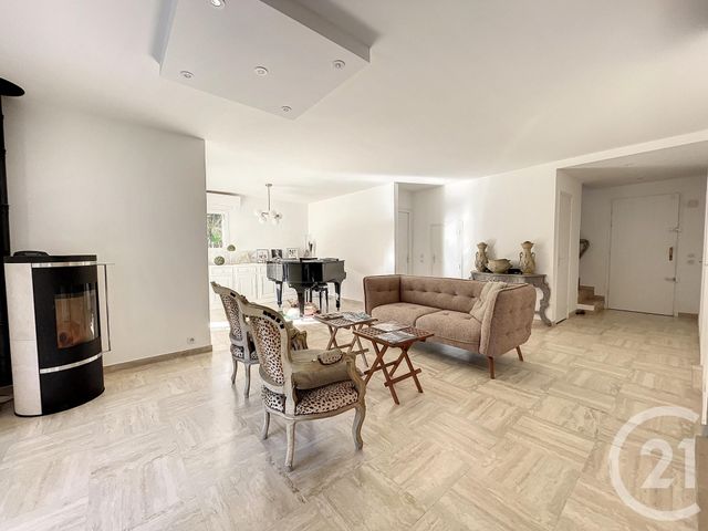 Maison &agrave; vendre - 4 pi&egrave;ces - 101,34 m2 - Mandelieu La Napoule - 06 - PROVENCE-ALPES-COTE-D-AZUR
