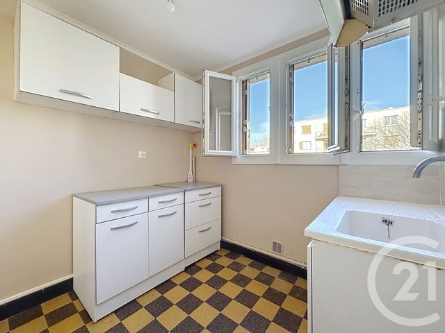 Appartement T4 &agrave; vendre - 4 pi&egrave;ces - 66,85 m2 - Ales - 30 - LANGUEDOC-ROUSSILLON