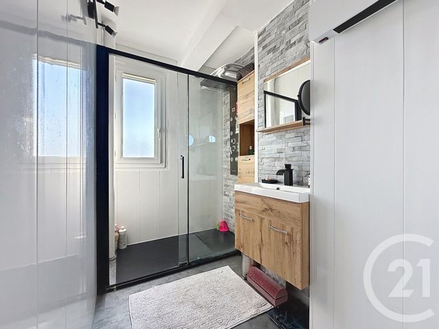 Appartement T4 &agrave; vendre - 4 pi&egrave;ces - 82,21 m2 - Ales - 30 - LANGUEDOC-ROUSSILLON