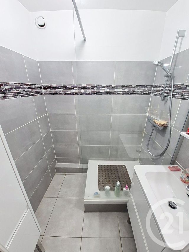 Appartement F3 &agrave; vendre - 3 pi&egrave;ces - 69 m2 - Ales - 30 - LANGUEDOC-ROUSSILLON