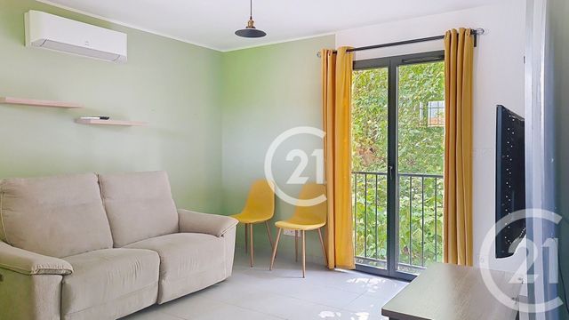 Appartement &agrave; louer - 3 pi&egrave;ces - 53 m2 - St Martin De Crau - 13 - PROVENCE-ALPES-COTE-D-AZUR