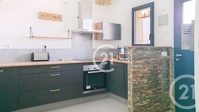 Appartement &agrave; louer - 3 pi&egrave;ces - 53 m2 - St Martin De Crau - 13 - PROVENCE-ALPES-COTE-D-AZUR