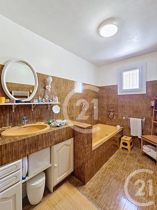 Maison &agrave; vendre - 7 pi&egrave;ces - 165,39 m2 - Aureille - 13 - PROVENCE-ALPES-COTE-D-AZUR