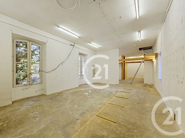 Appartement F3 &agrave; vendre - 3 pi&egrave;ces - 143,70 m2 - St Remy De Provence - 13 - PROVENCE-ALPES-COTE-D-AZUR