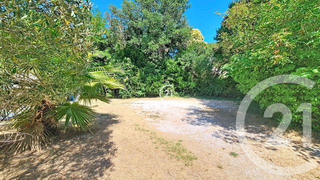 Maison &agrave; vendre - 5 pi&egrave;ces - 165 m2 - St Martin De Crau - 13 - PROVENCE-ALPES-COTE-D-AZUR