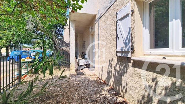 Appartement T3 &agrave; vendre - 3 pi&egrave;ces - 47,68 m2 - St Martin De Crau - 13 - PROVENCE-ALPES-COTE-D-AZUR