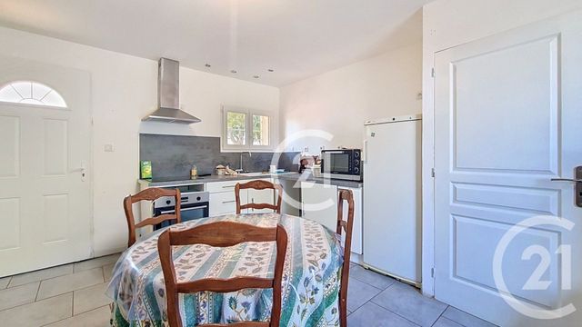 Appartement T3 &agrave; vendre - 3 pi&egrave;ces - 47,68 m2 - St Martin De Crau - 13 - PROVENCE-ALPES-COTE-D-AZUR