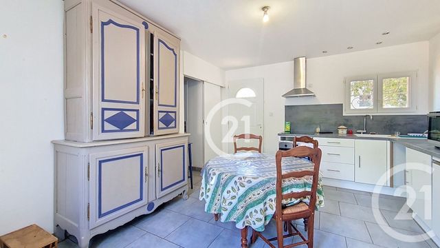 Appartement T3 &agrave; vendre - 3 pi&egrave;ces - 47,68 m2 - St Martin De Crau - 13 - PROVENCE-ALPES-COTE-D-AZUR