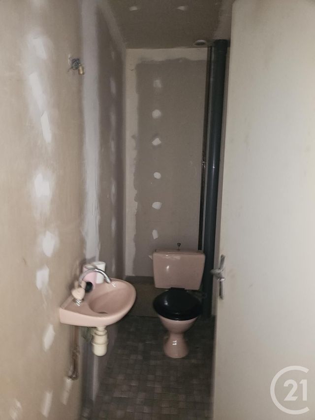 Maison à vendre - 4 pièces - 110 m2 - St Pierre Le Moutier - 58 - BOURGOGNE