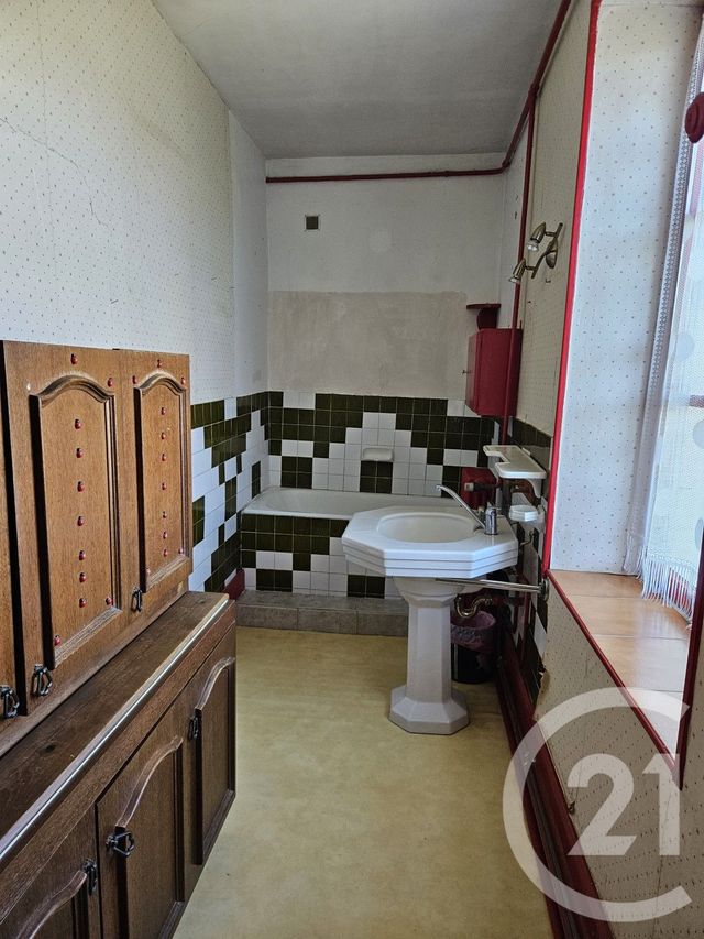 Maison &agrave; vendre - 5 pi&egrave;ces - 103 m2 - St Pierre Le Moutier - 58 - BOURGOGNE