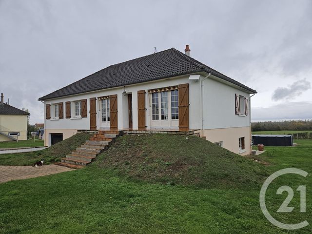 Maison &agrave; vendre - 7 pi&egrave;ces - 165 m2 - St Pierre Le Moutier - 58 - BOURGOGNE