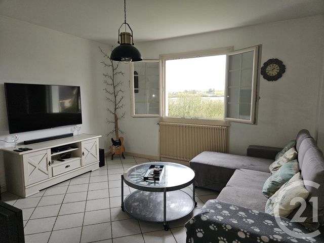 Maison &agrave; vendre - 7 pi&egrave;ces - 165 m2 - St Pierre Le Moutier - 58 - BOURGOGNE