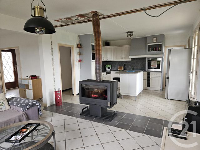 Maison &agrave; vendre - 7 pi&egrave;ces - 165 m2 - St Pierre Le Moutier - 58 - BOURGOGNE