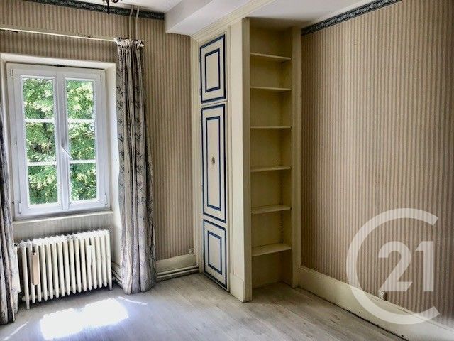 Maison &agrave; vendre - 11 pi&egrave;ces - 233,23 m2 - Blet - 18 - CENTRE